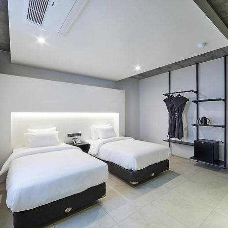Hotel Intro Puszan Kültér fotó