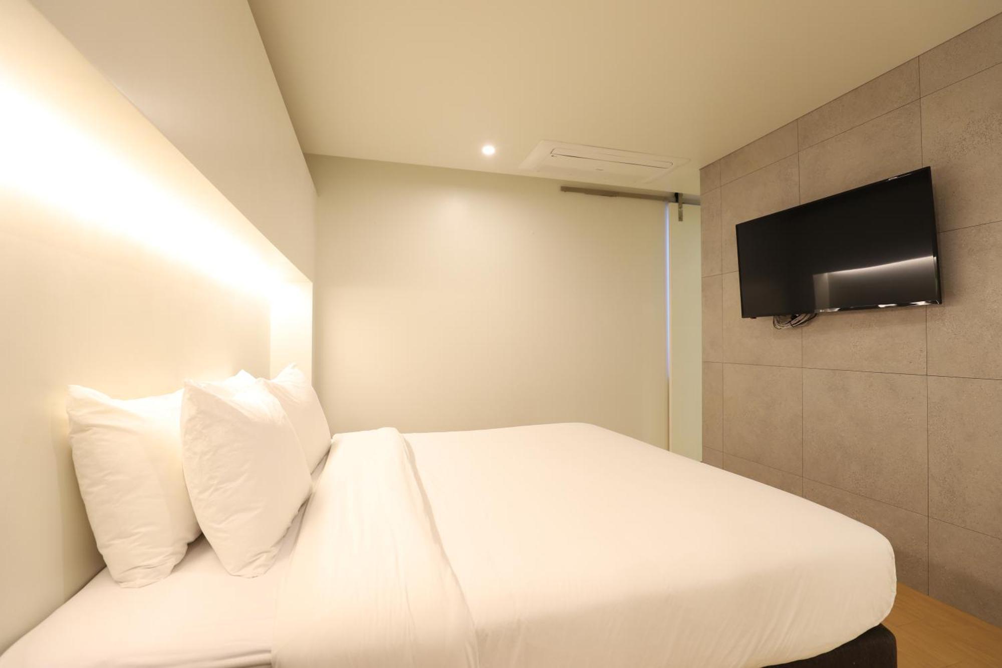 Hotel Intro Puszan Kültér fotó