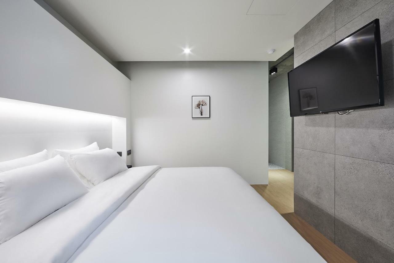 Hotel Intro Puszan Kültér fotó